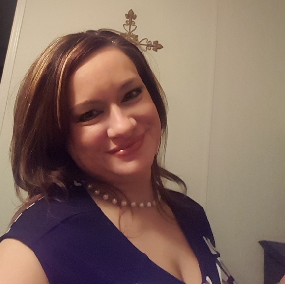 Meet your Posher, Melissa - Picture 5 of 5